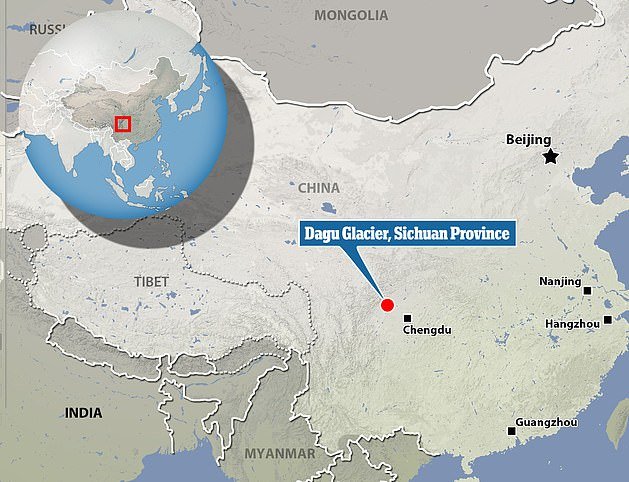 Climate change: Blankets put on China's Dagu glacier to stop melting | Daily Mail Online
