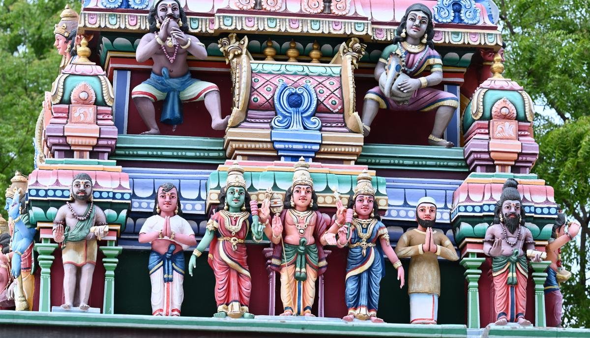 The statue of Javathu Pulavar in the Vimana.